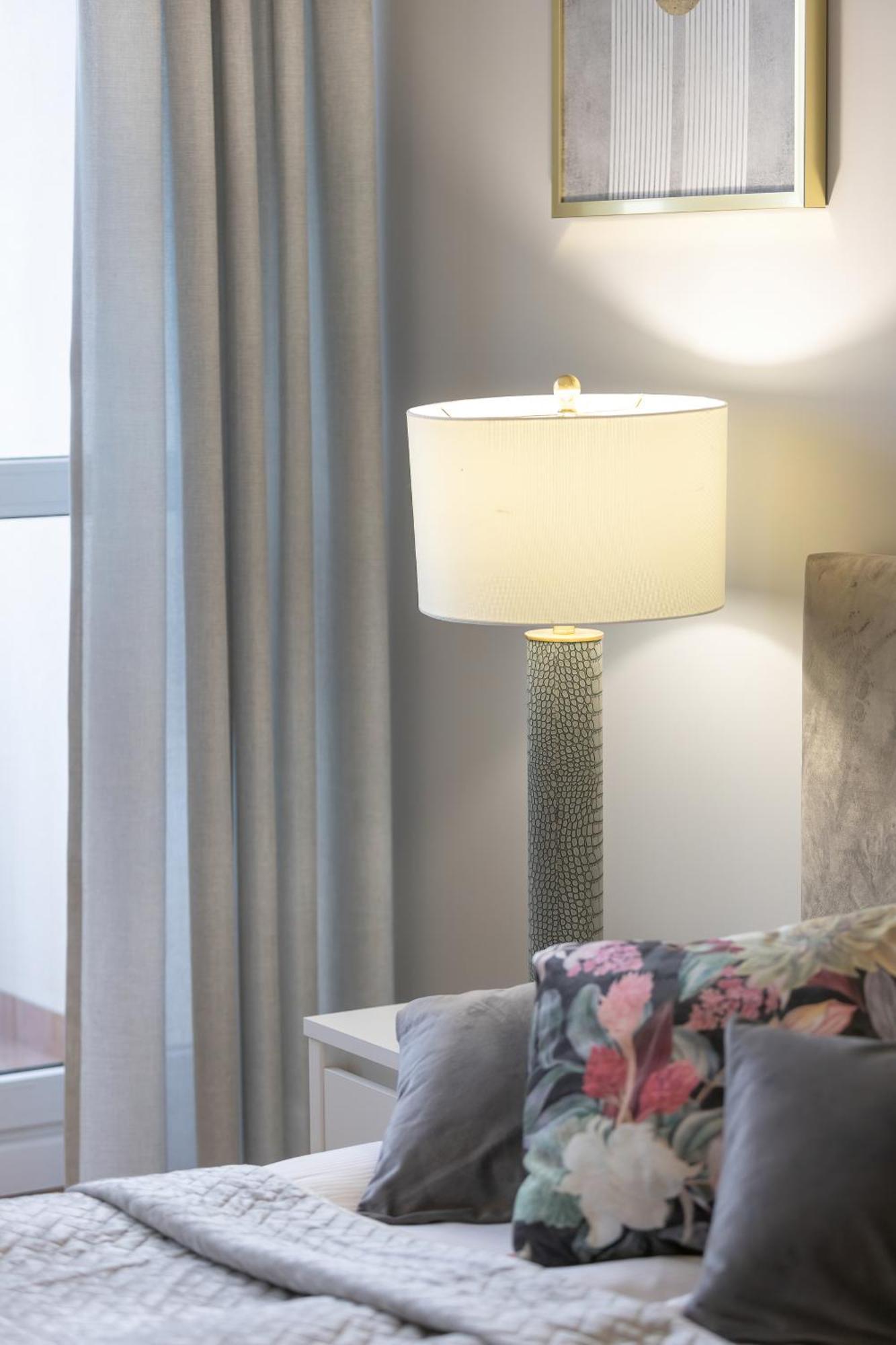 Unique Bright In By Renters *
