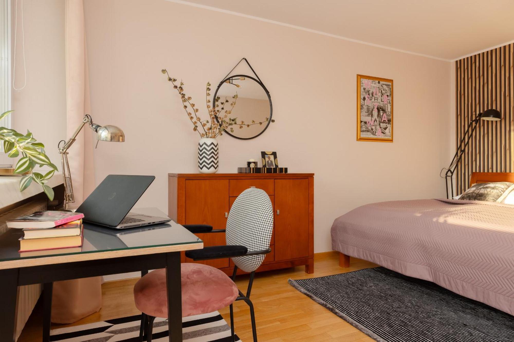 Apartment Unique Bright In By Renters